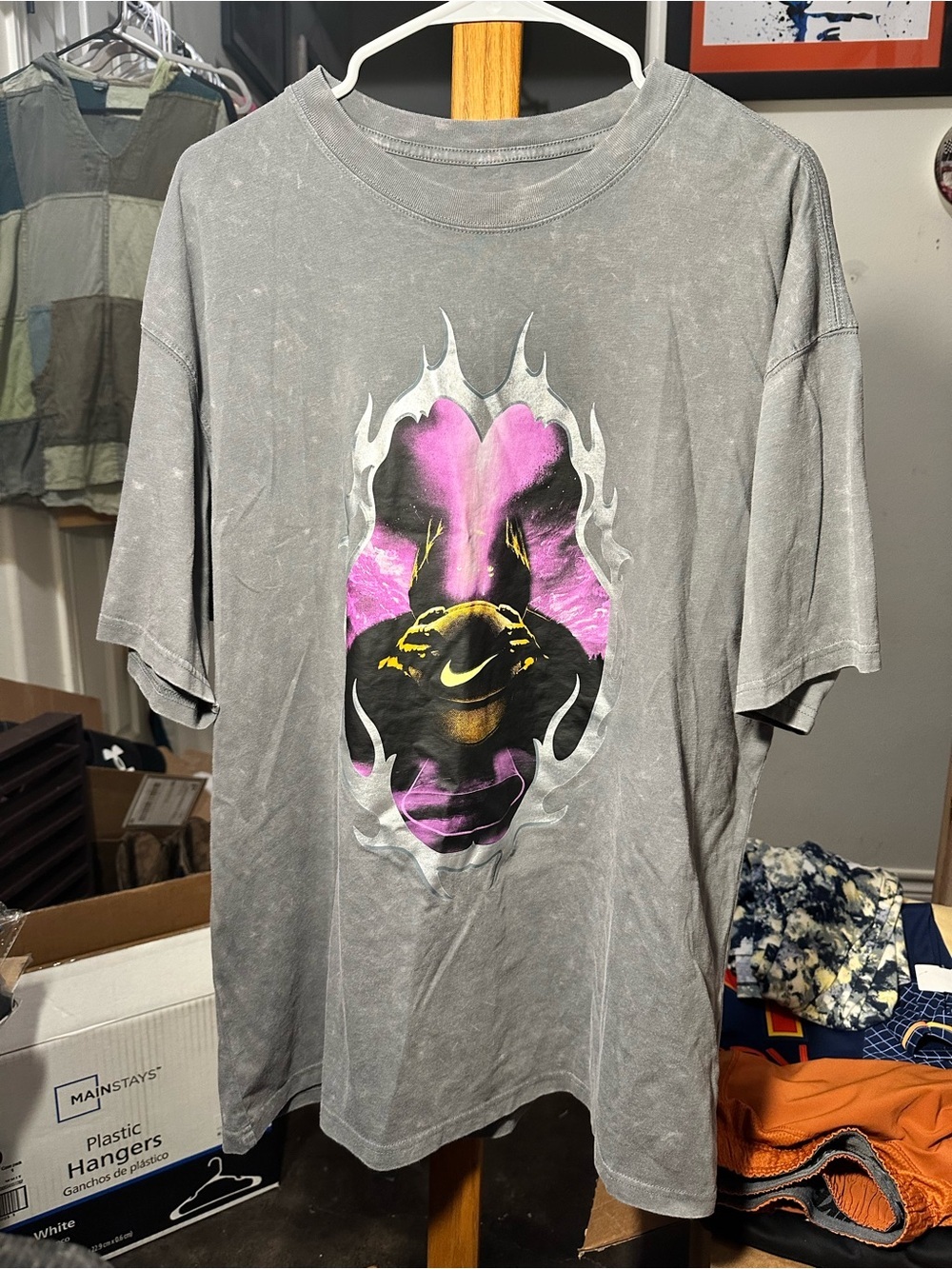 Nike Gray The Nike Tee with White Swoosh Print